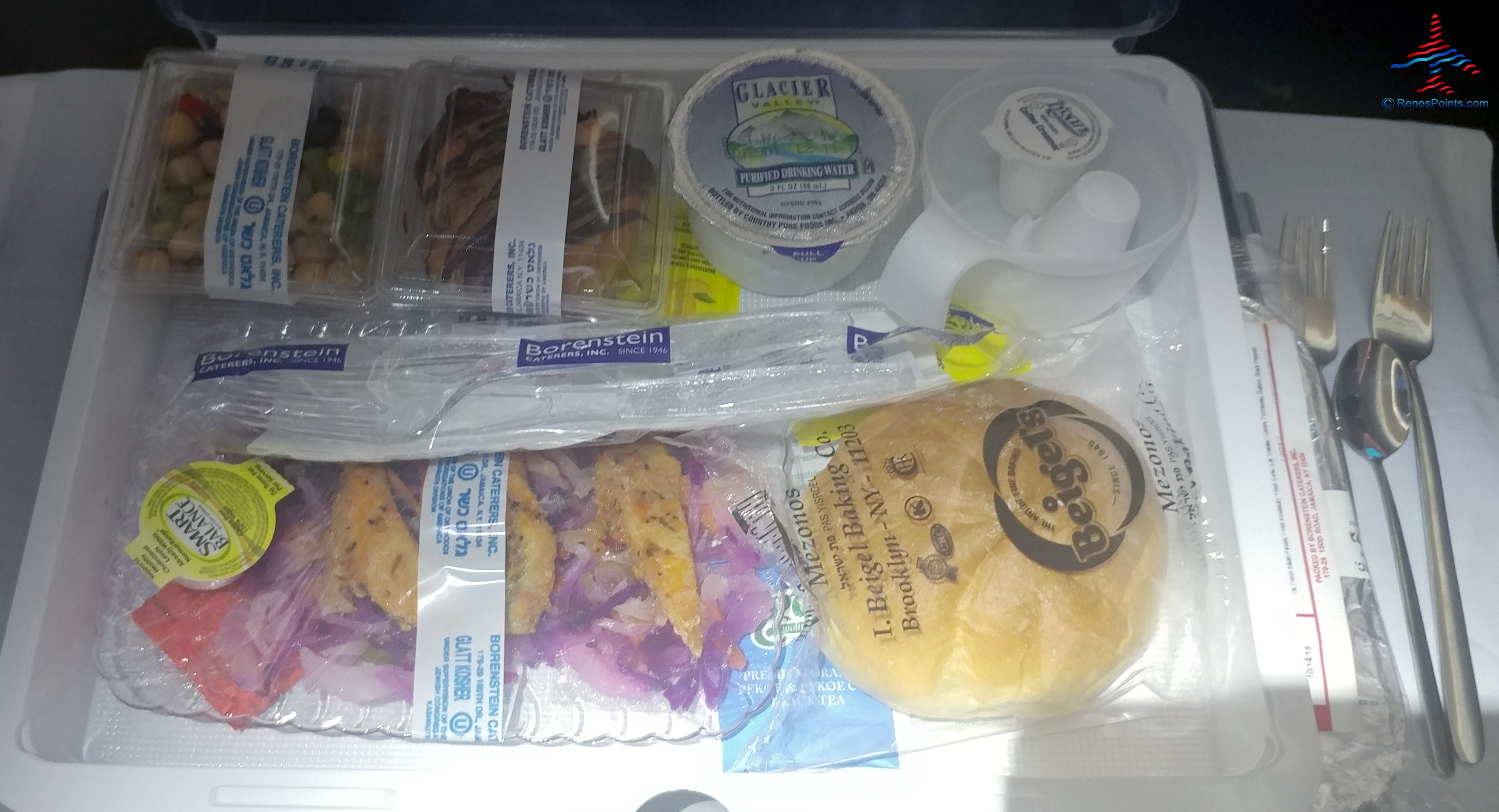 Delta JFK Sky Club Kosher Meals and AeroMexico Business Class Kosher Meal Review New York to Mexico City (and back).