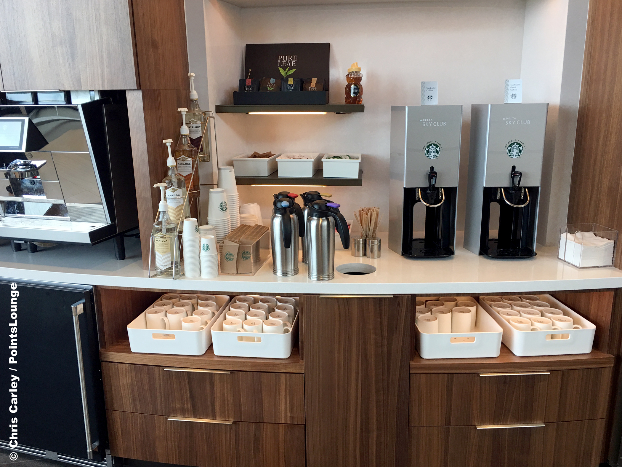 Starbucks coffee machines and tea are seen at the Delta Sky Club Austin airport lounge at Austin-Bergstrom International Airport (AUS) in Austin, Texas. Photo © Chris Carley / PointsLounge