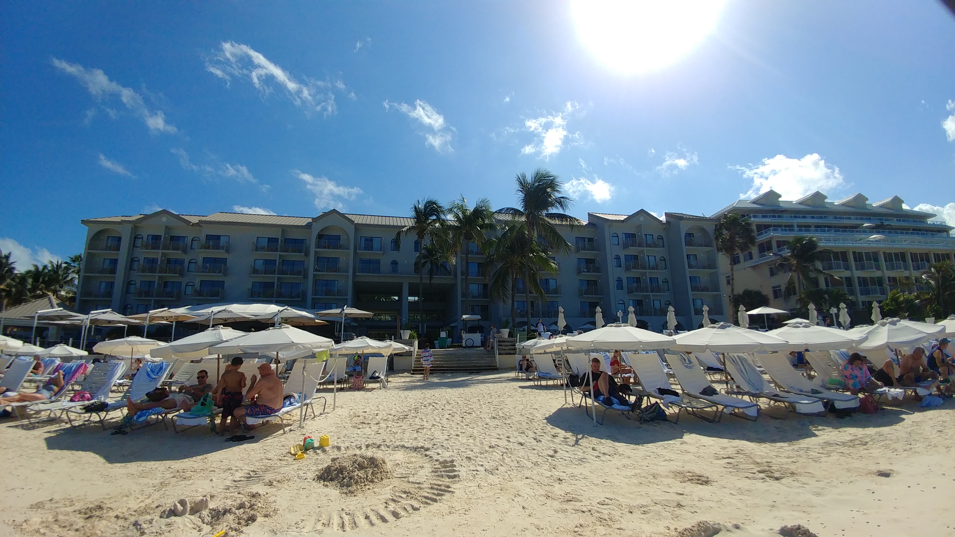 Review: Marriott Beach Resort Grand Cayman King Room Garden View