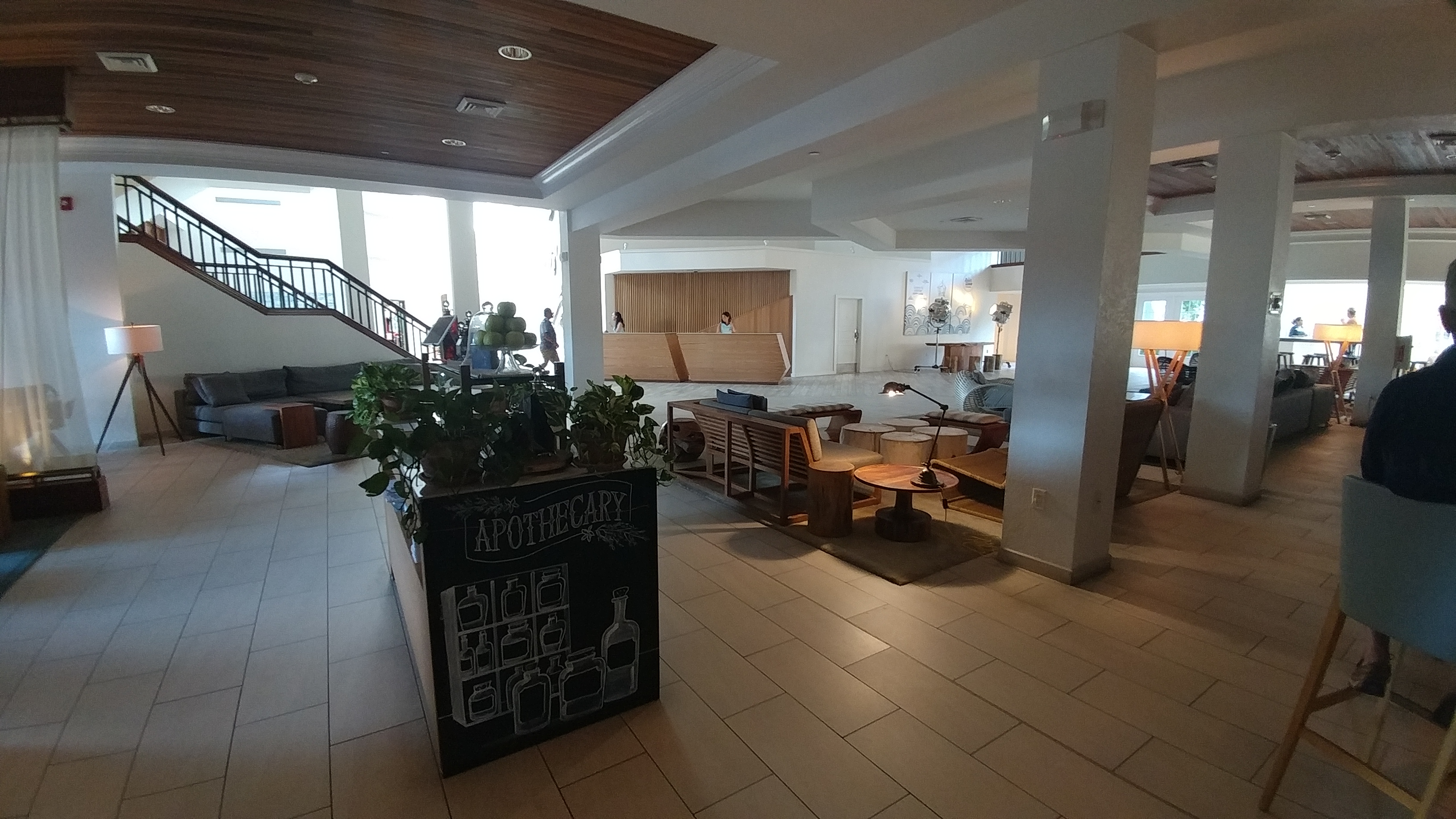 Review: Marriott Beach Resort Grand Cayman King Room Garden View