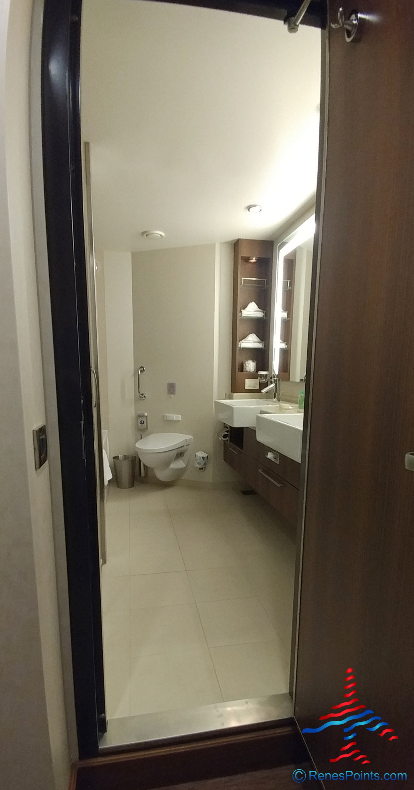 NCL Norwegian Dawn Family Suite 12016 Forward Starboard Side Review