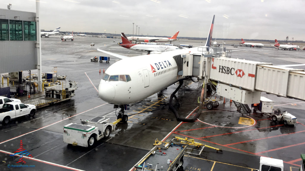 A Delta Air Lines 767-400 at JFK Airport
