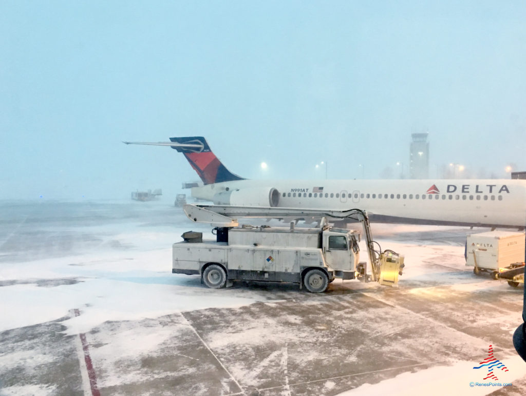 A Delta Air Lines Boeing 717 on the ground at Fargo Hector International Airport (FAR).