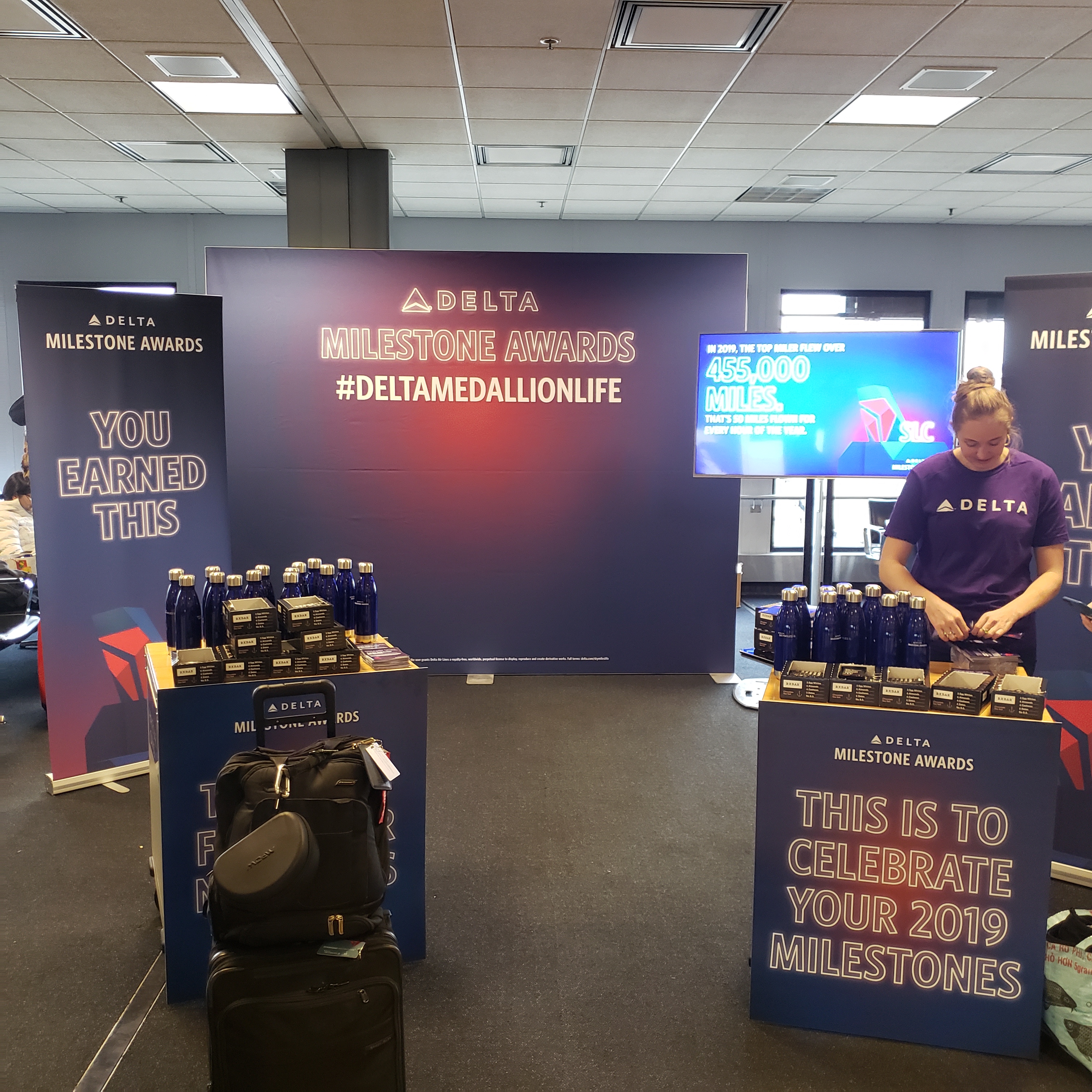 Medallion Member Celebrations Pop-ups – Worth the visit for “free” Delta SWAG?