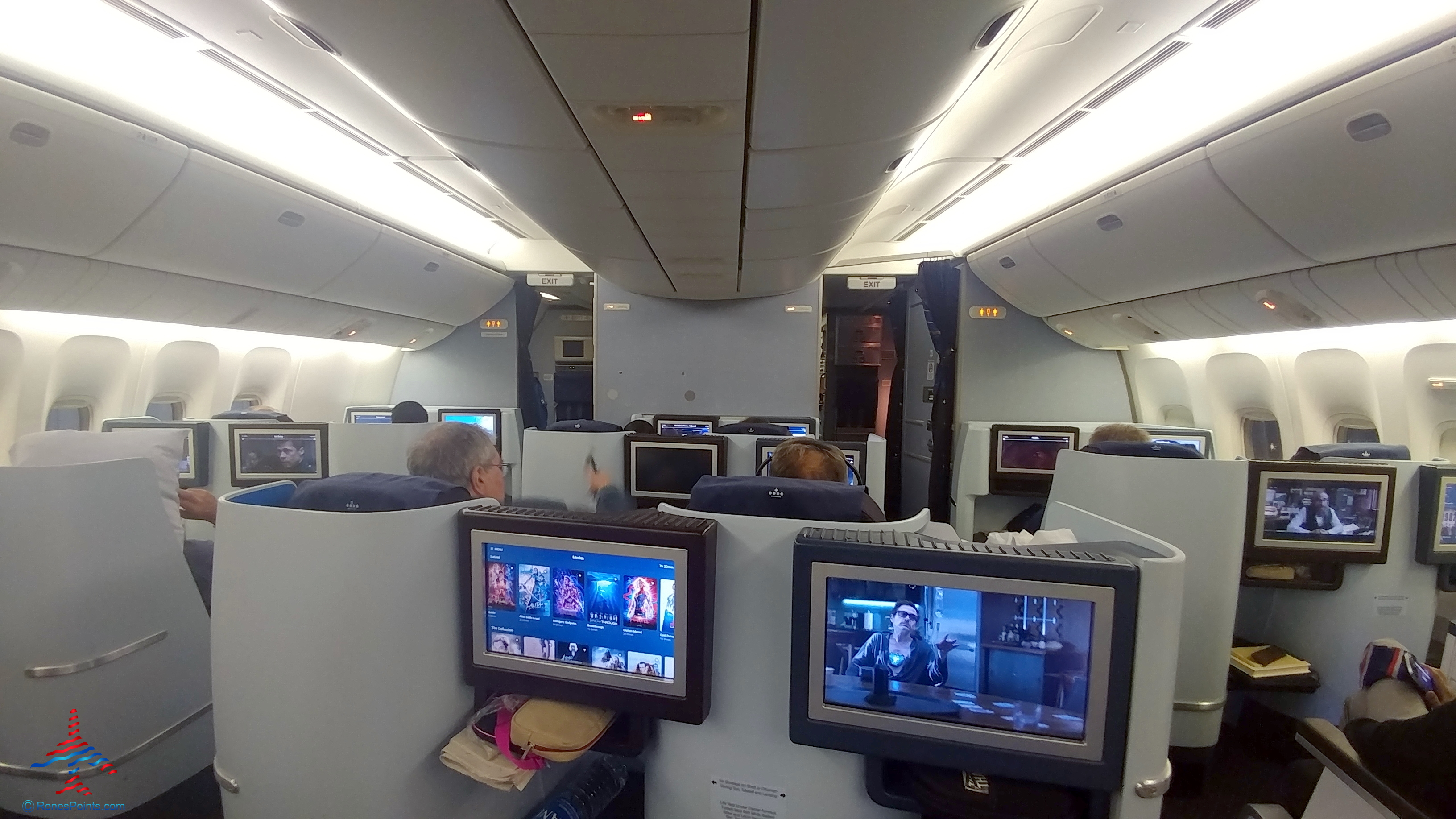 Review: KLM 777 Business Class Full Flat Seat! Dinner and Breakfast During a Trip from Atlanta to Amsterdam