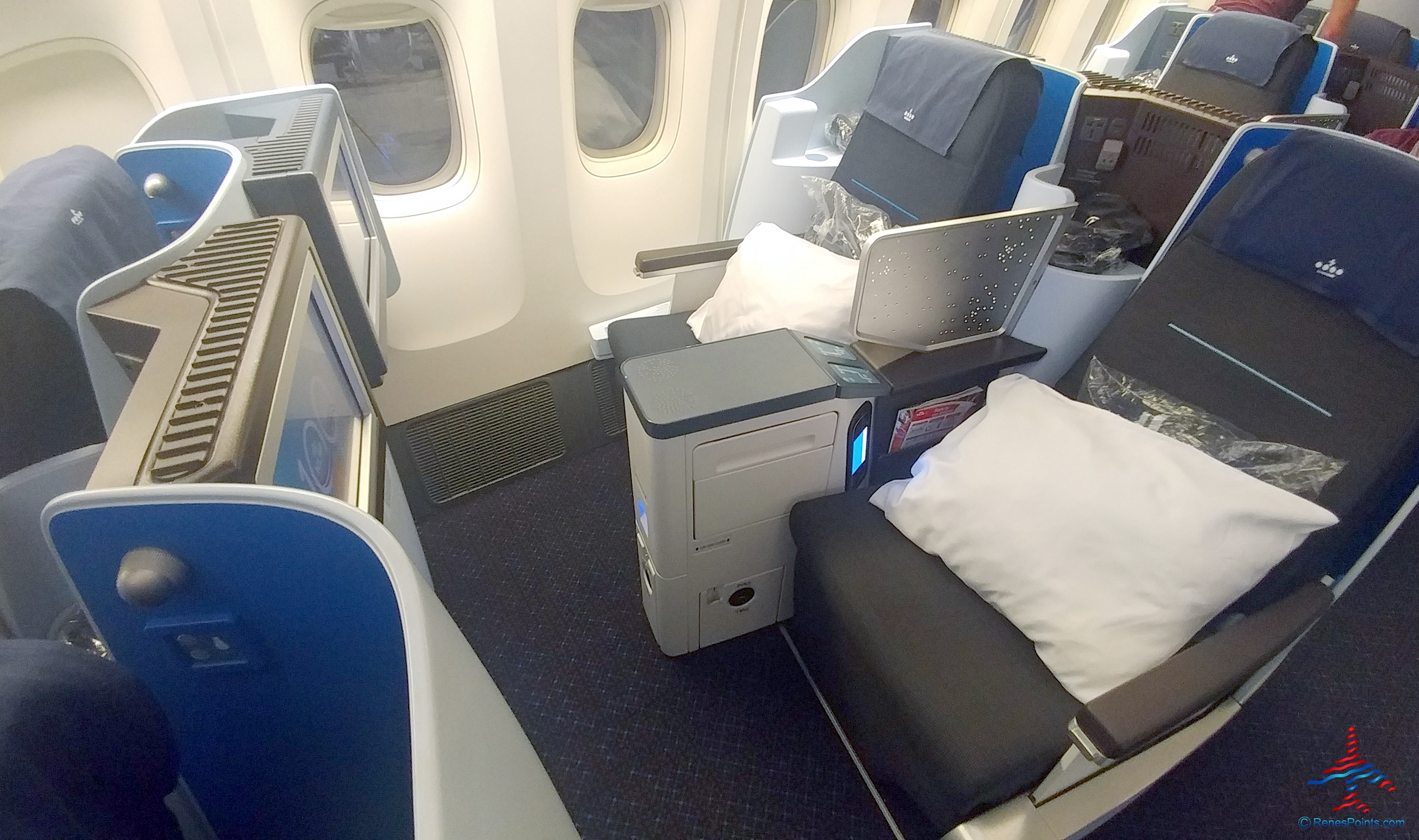 KLM 777 Business Class