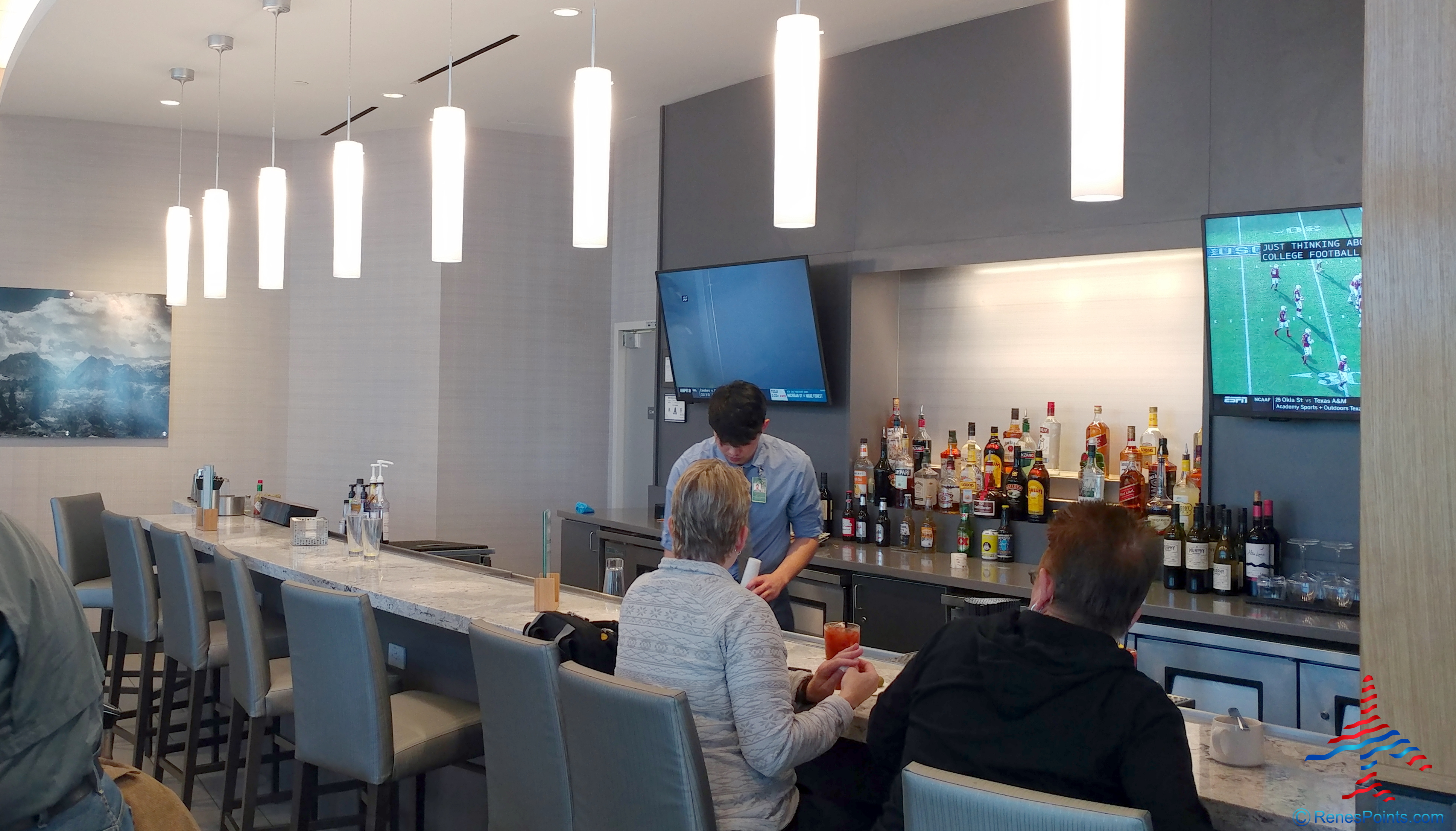 Review: The Club at LAS Las Vegas Lounge via Priority Pass Terminal 1 Concourse D