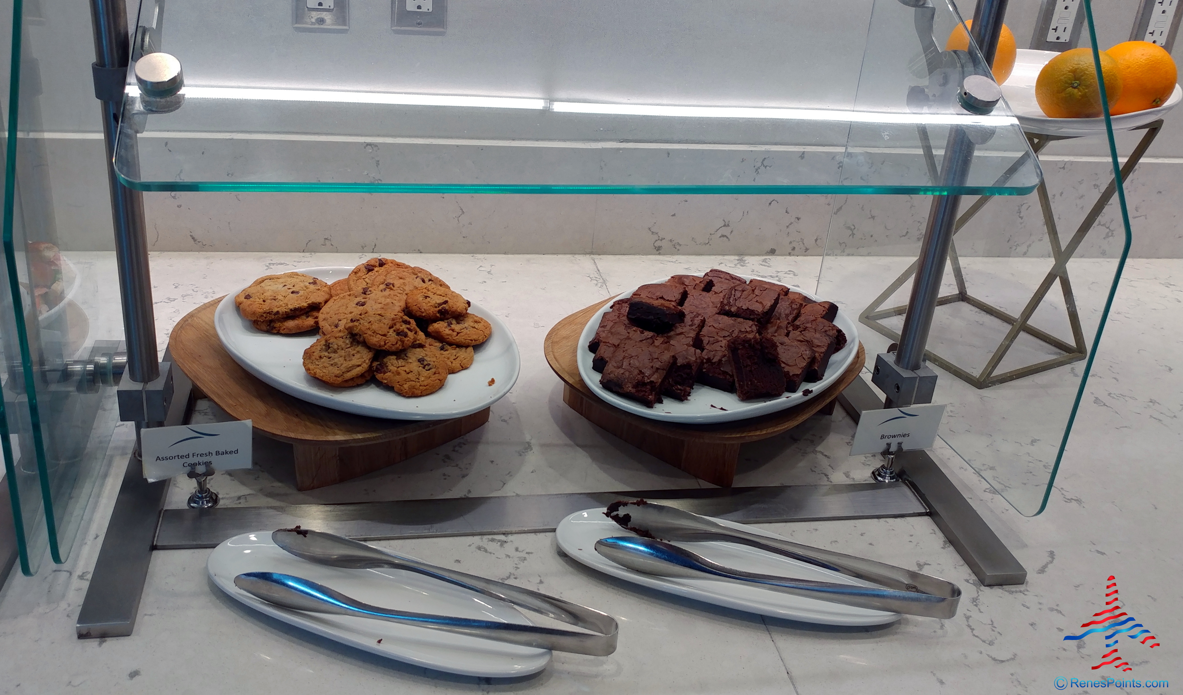 Review: The Club at LAS Las Vegas Lounge via Priority Pass Terminal 1 Concourse D