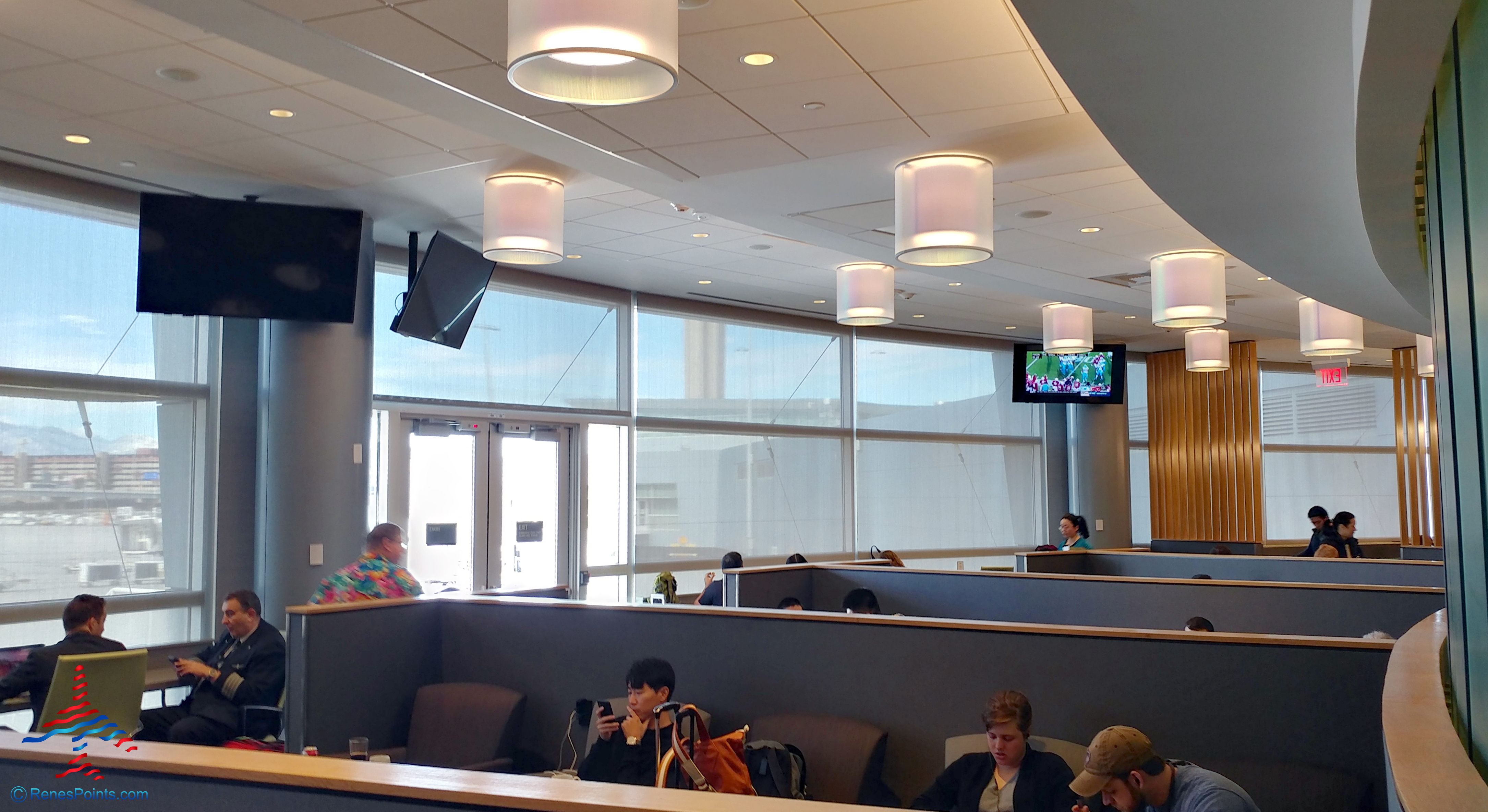 Review: The Club at LAS Las Vegas Lounge via Priority Pass Terminal 1 Concourse D