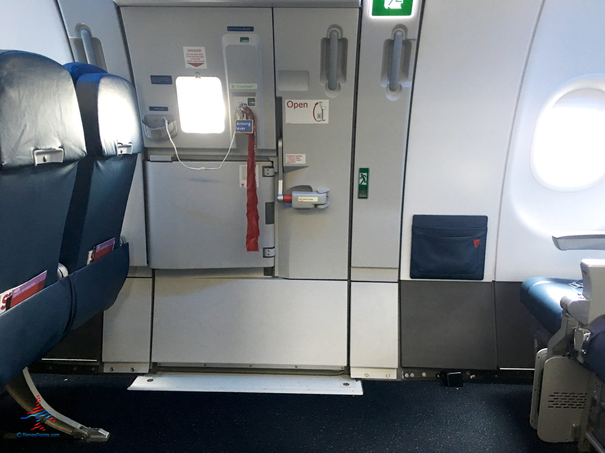 delta-air-lines-airbus-a321-exit-row-26-pre-renovation-eye-of-the-flyer