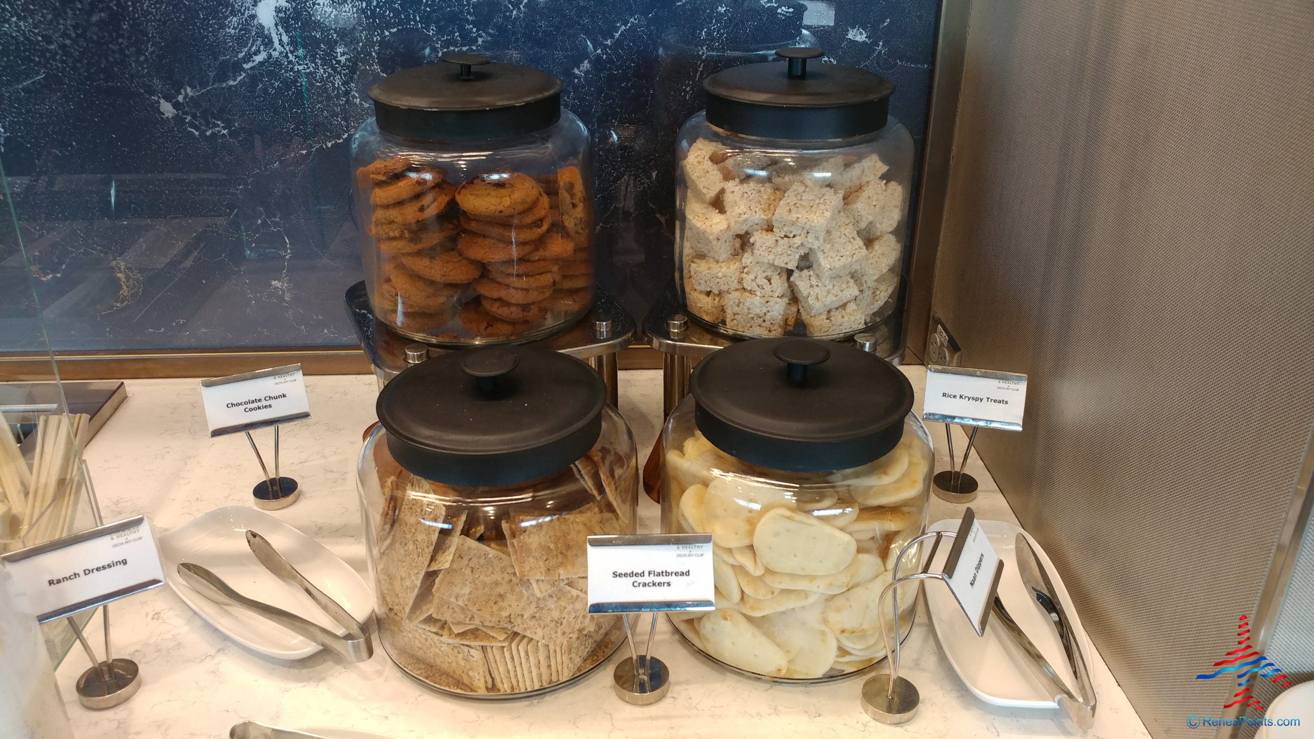 Review: New Orleans Delta Air Lines Sky Club 2020 – Louis Armstrong International Airport (MSY)