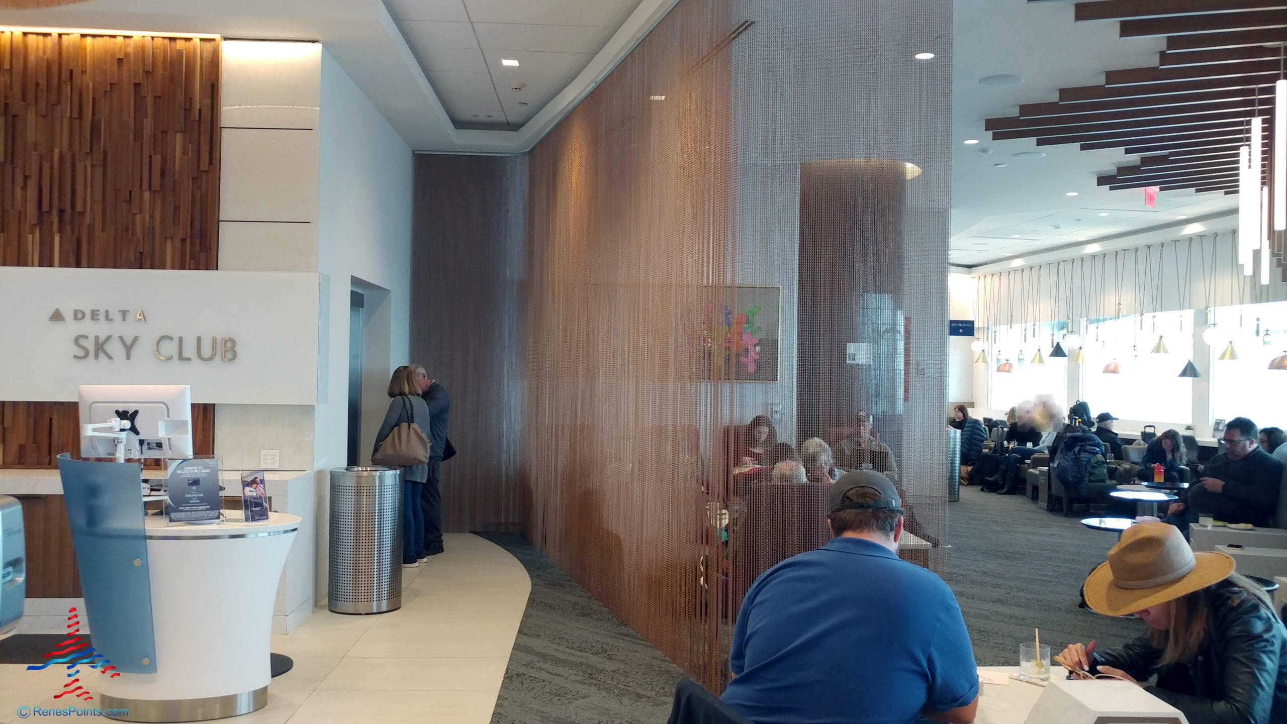 Review: New Orleans Delta Air Lines Sky Club 2020 – Louis Armstrong International Airport (MSY)