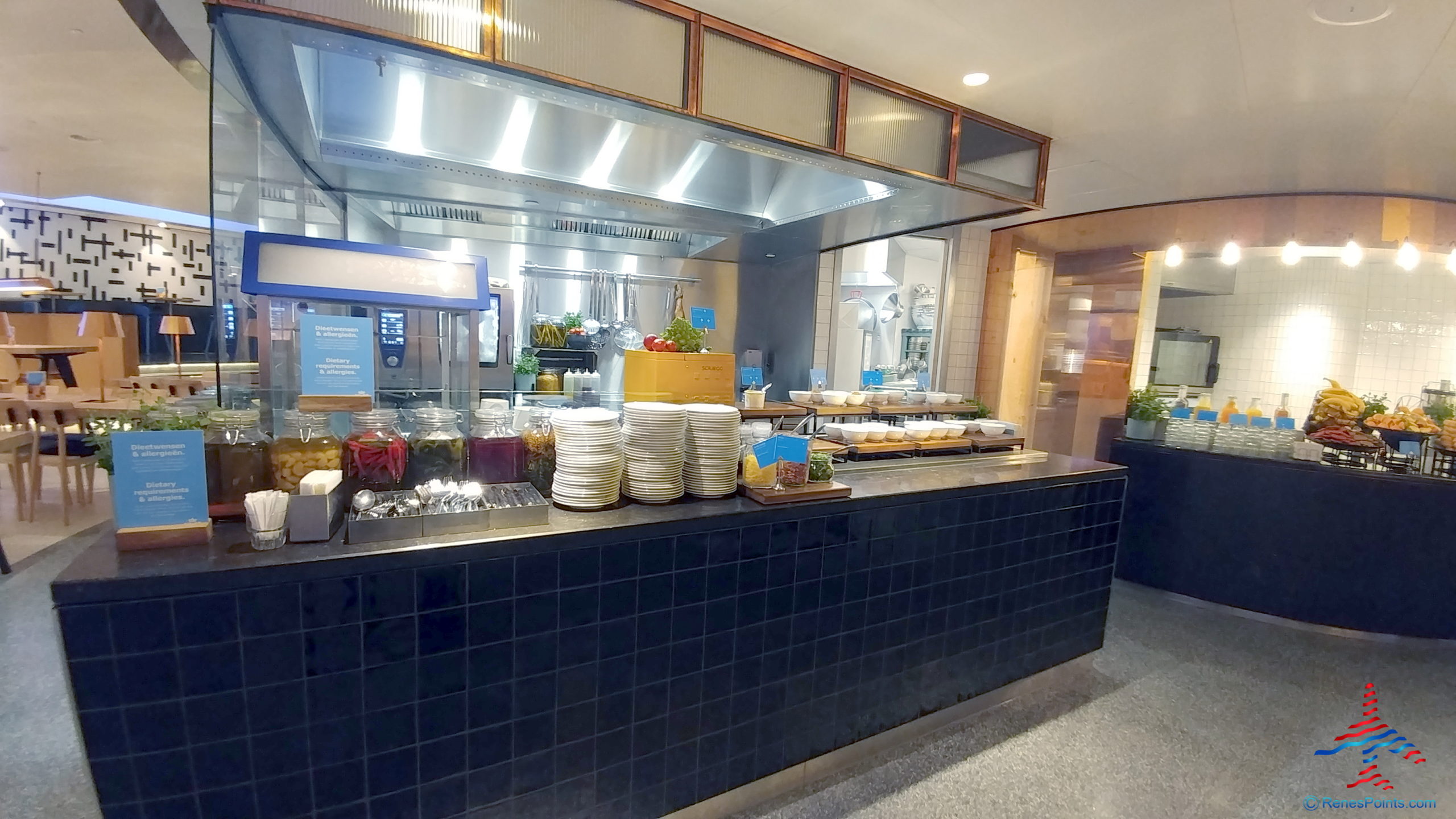 Tour: KLM Amsterdam AMS New #52 Crown Lounge (Between Concourse E & F)