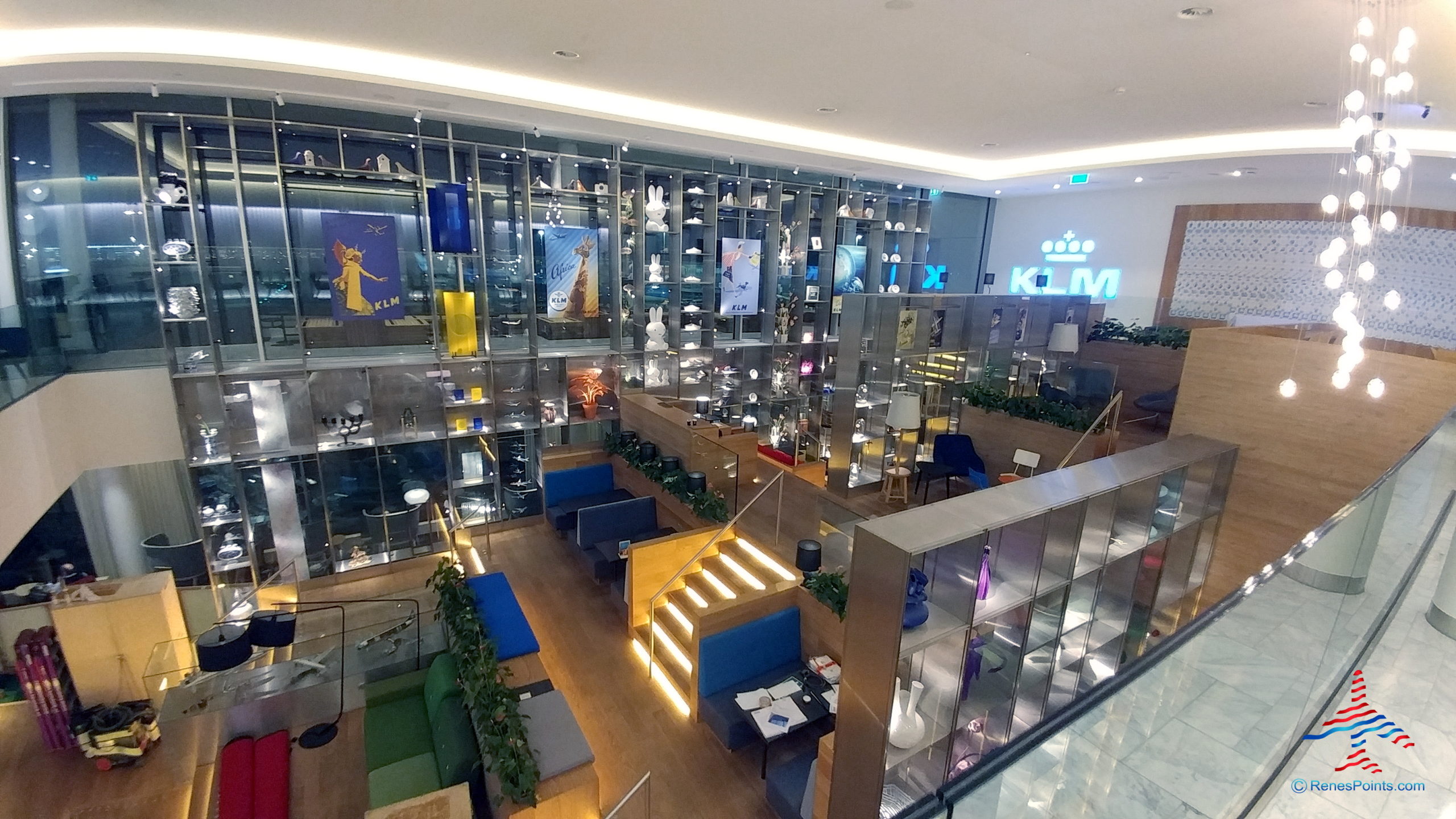 Tour: KLM Amsterdam AMS New #52 Crown Lounge (Between Concourse E & F)