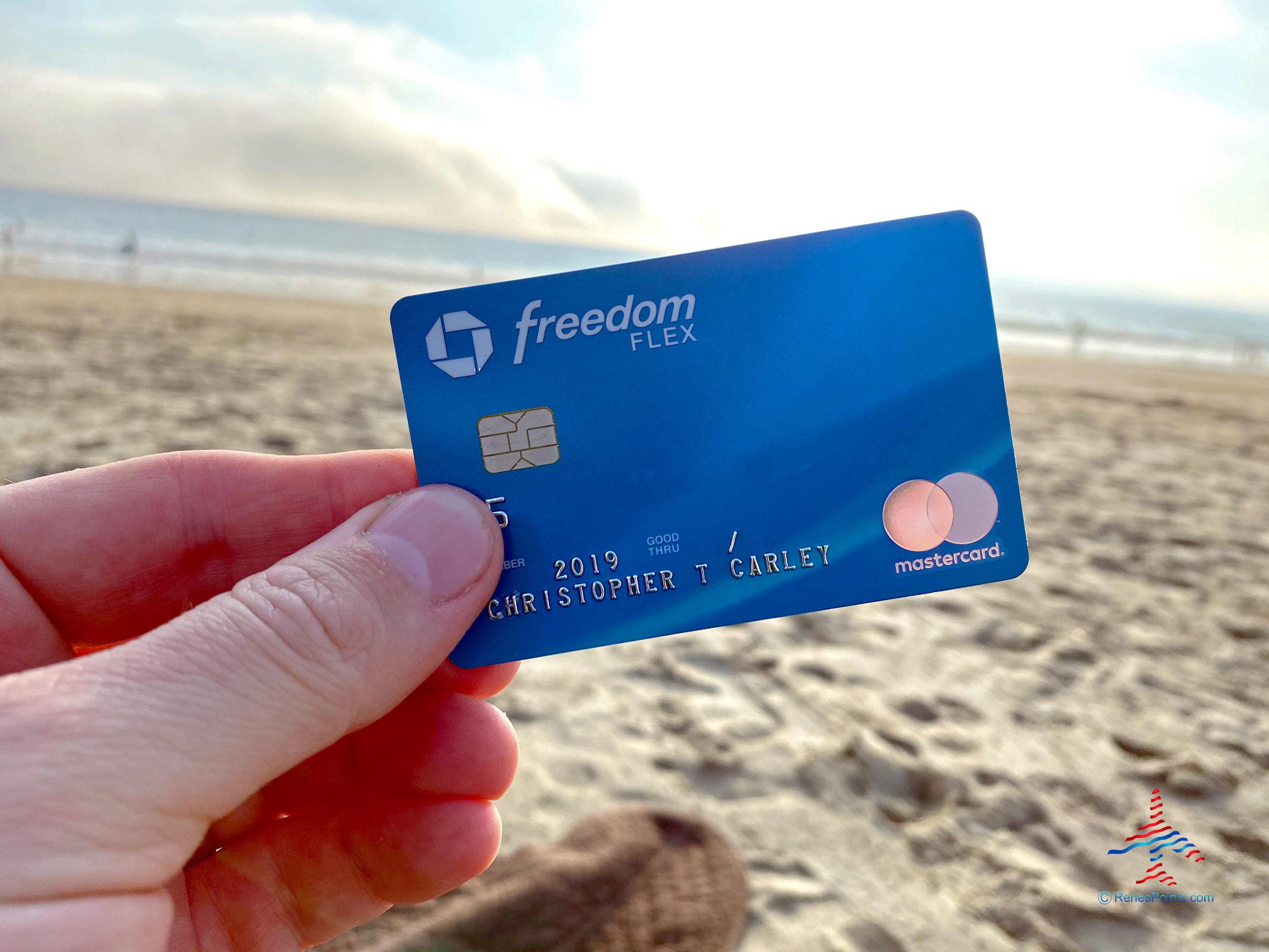 The Chase Freedom Flex card earns Ultimate Rewards points -- which can help make a dream beach vacation come true!