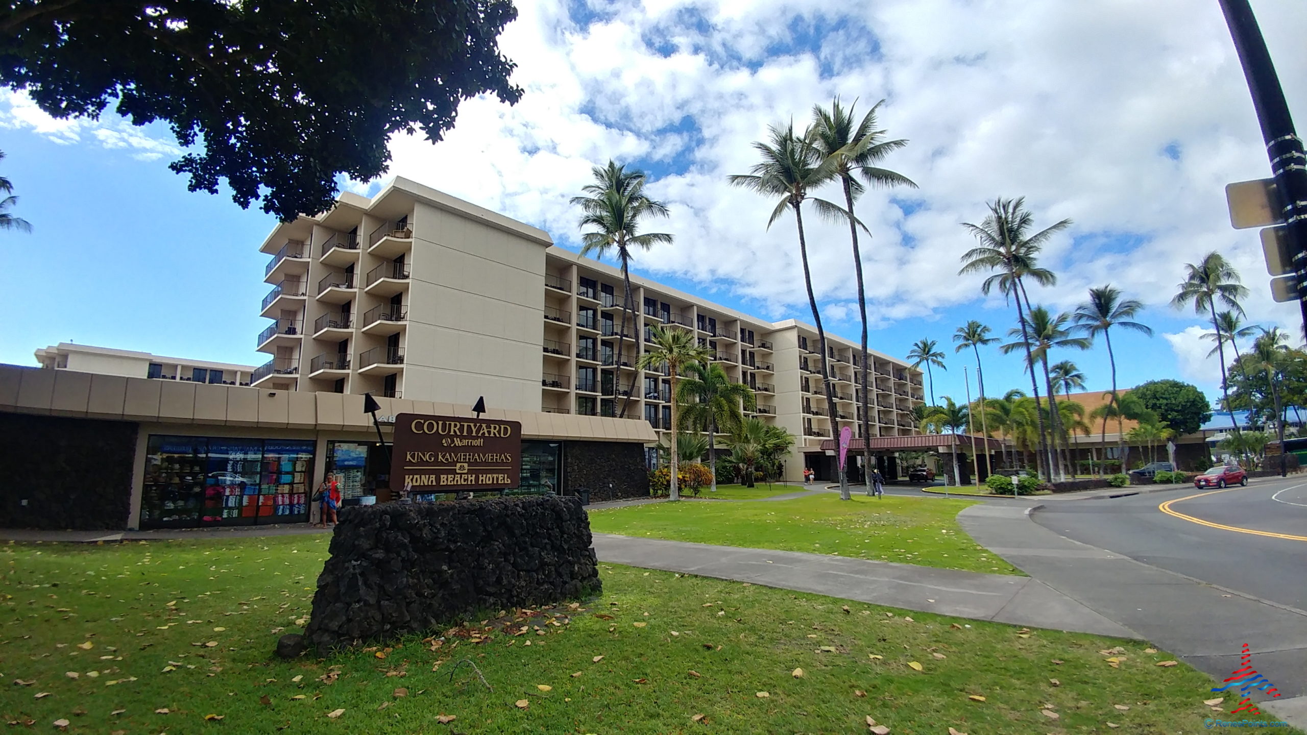 Courtyard by Marriott King Kamehameha Kona Beach Hotel Review 2020 ...