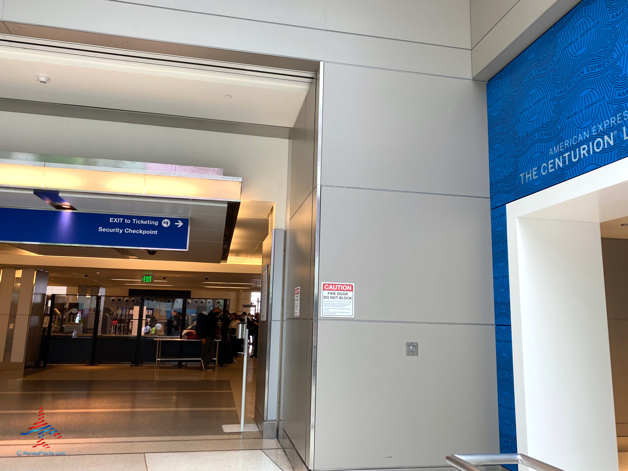 amex-centurion-lounge-lax-quick-review-and-how-to-find-the-lounge