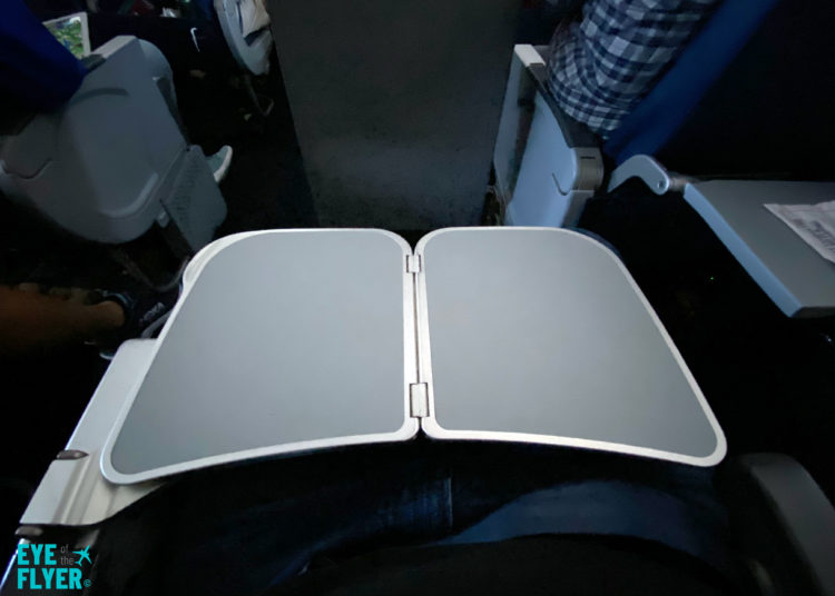 The tray table for seat 14D in a Delta Air Lines A321 aircraft. This is in Delta’s Comfort+ service class. 