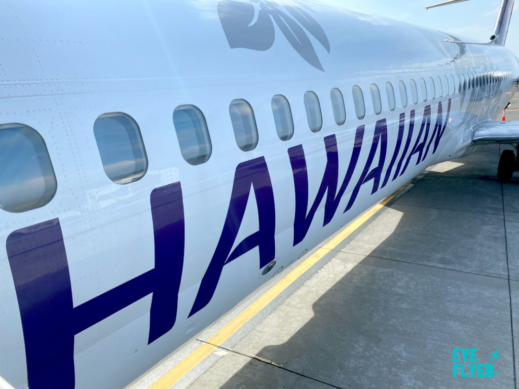 A Hawaiian Airlines Boeing 717 (tail number N487HA) at Ellison Onizuka Kona International Airport at Keahole (KOA) near Kona, Hawaii.