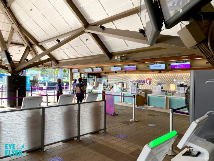 The Hawaiian Airlines check-in desk at Ellison Onizuka Kona International Airport at Keahole (KOA)