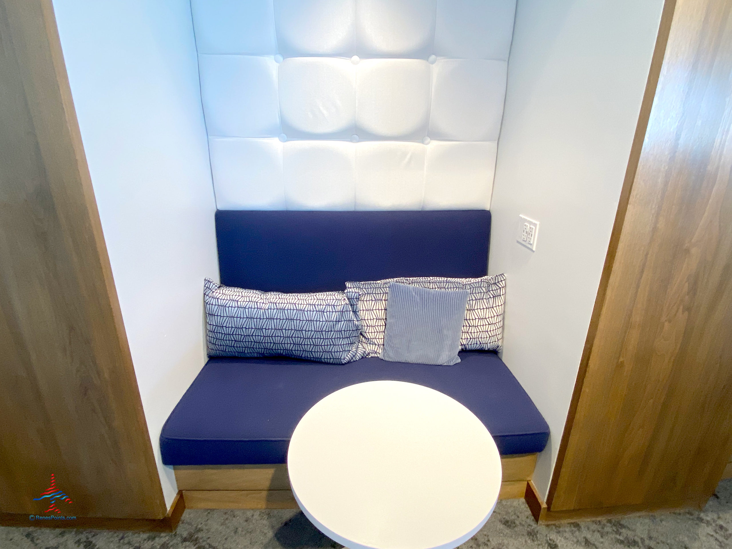 Amex Centurion Lounge in Las Vegas! [Review]