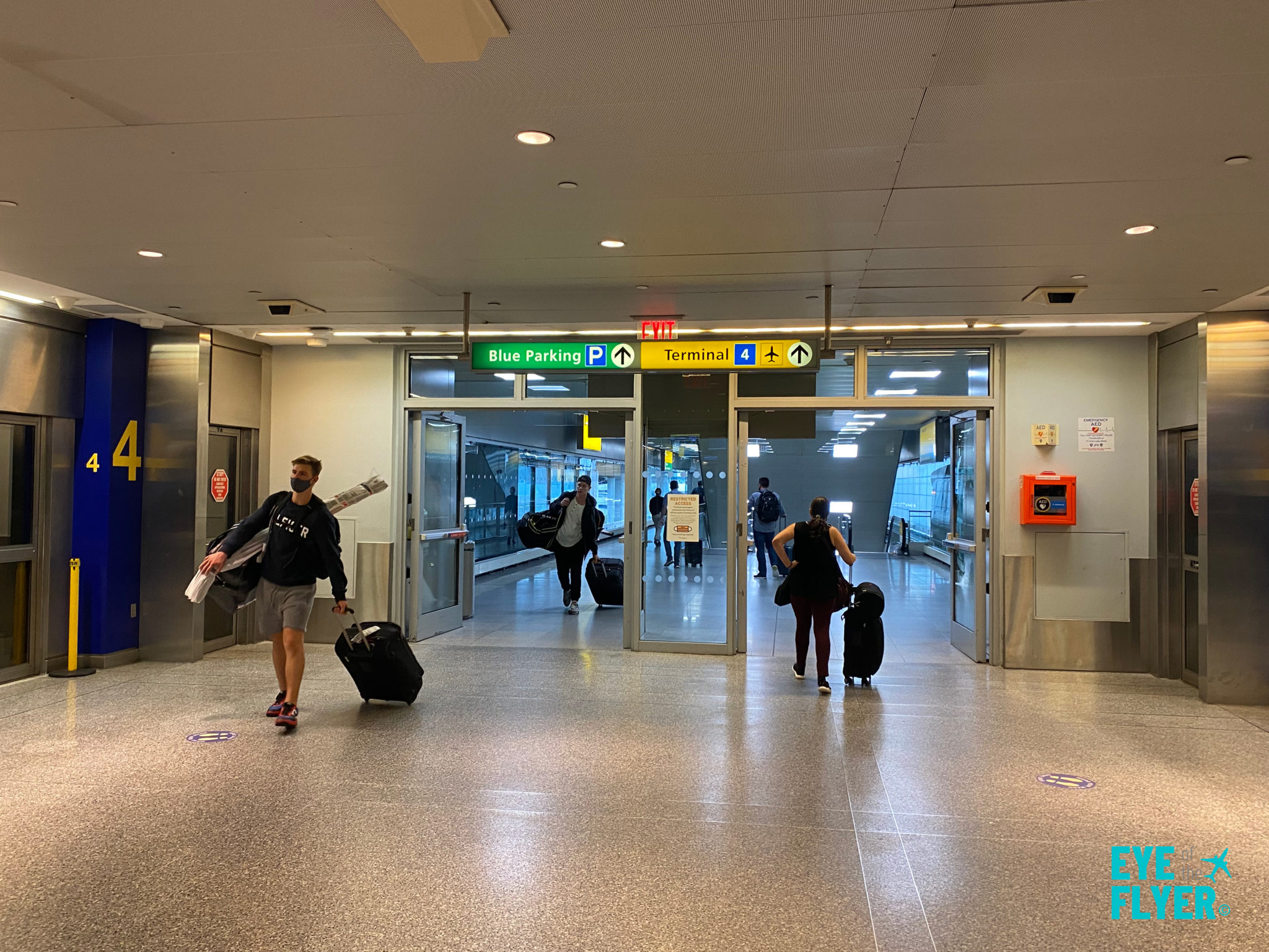 Our First Time Taking the NYC Subway to JFK Airport! Eye of the Flyer