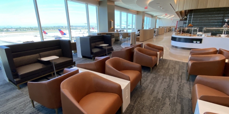 The Brand New T3 Delta Sky Club at LAX!! [Quick Look]