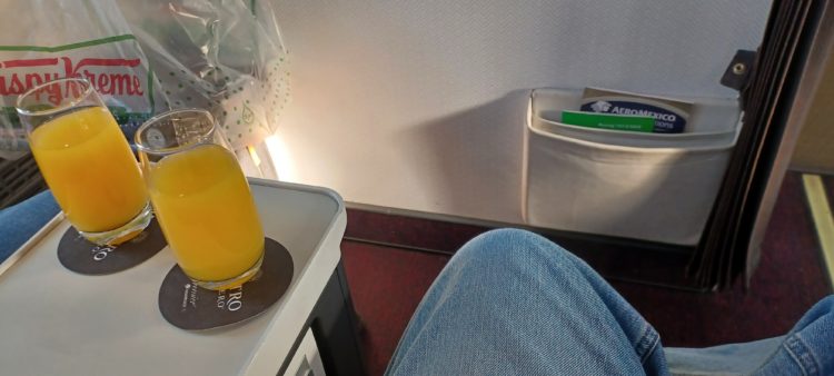 Review: The AeroMexico First Class Hamburger Meal