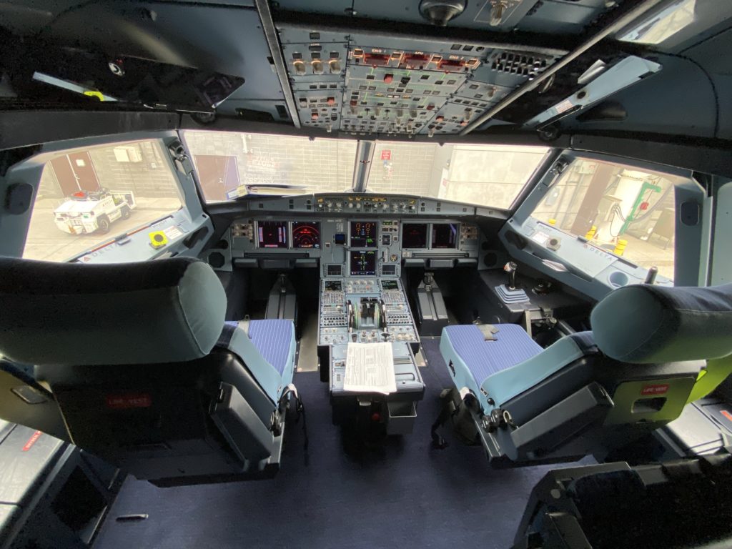 Delta A321neo cockpit