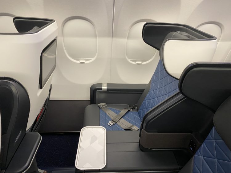 Our First Look Inside the Brand New Delta A321neo!