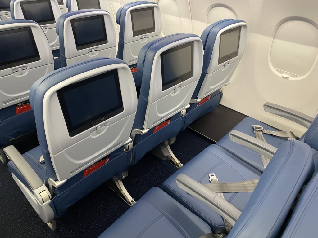 Delta Air Lines' Airbus A321neo Main Cabin cabin