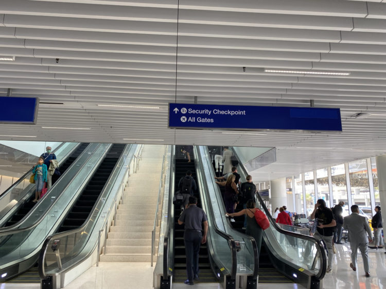 DeltaTerminal2LAXF Eye of the Flyer