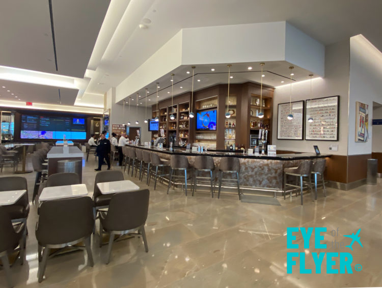 Take a Look Inside the New Delta Sky Club at LaGuardia! [Review]