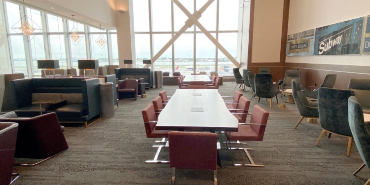 Delta Sky Club LaGuardia