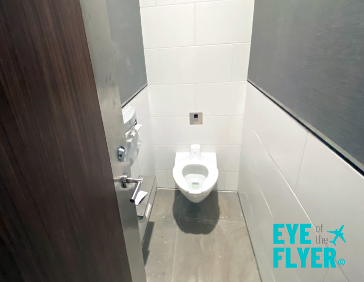 Take a Look Inside the New Delta Sky Club at LaGuardia! [Review]