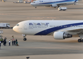 Tokyo, Japan - May 11, 2014:El Al Israel Airlines Boeing B767-300ER (4X-EAR) passenger plane. Prime Minister of Israel Benjamin Netanyahu arrives in Japan. (©iStock.com/viper-zero)