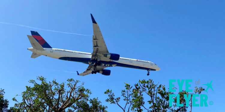 A Delta Air Lines Boeing 757-300, tail number N588NW, is on final approach to Los Angeles International Airport (LAX). © Christopher T. Carley for Eye of the Flyer.