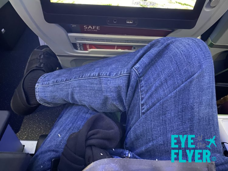 Delta Premium Select Seats But Comfort+ Service During LAX to JFK Flight [Review]