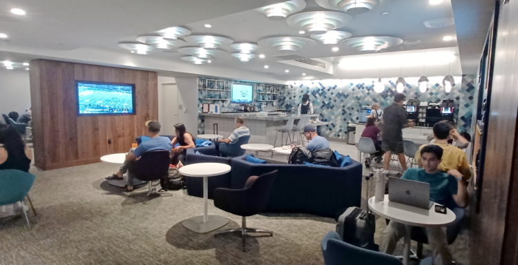 Review: Los Angeles American Express Centurion Lounge LAX TBIT Concourse