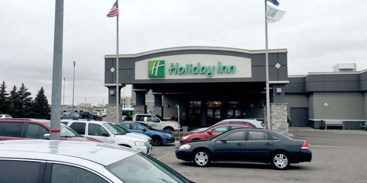 Entrance to the Holiday Inn Fargo