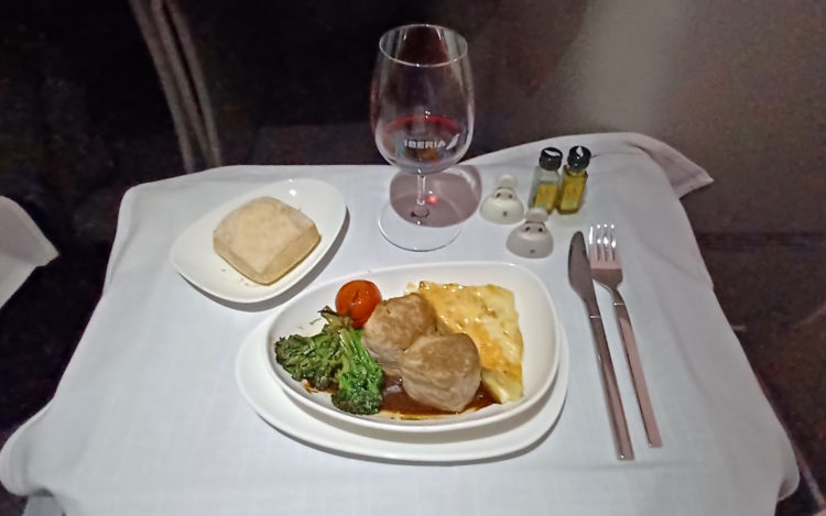 Review: Iberia A330-300 Business Class Chicago to Madrid “Honeymoon Suite” Seats