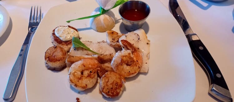 Can I Make Specific Meal Requests Onboard a Cruise Ship? What About Food Allergies?