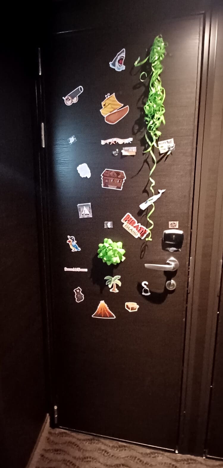Why do so Many Cruise Line Passengers Decorate Their Cabin Doors With Magnets (and more)?!