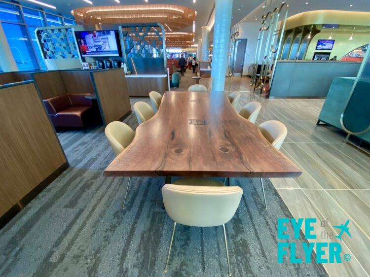 Inside Delta’s MSP G18 Sky Club! (Our Review and Photos!)