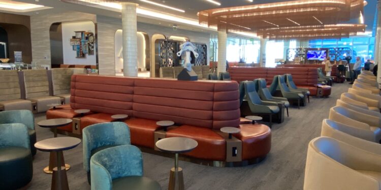A First Look at the New Delta Sky Club Lounge in Minneapolis - AFAR
