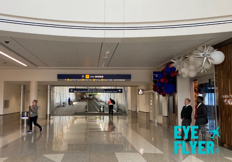 Entrance to the Delta Air Lines Sky Club: MSP G Concourse, next to the G - C connector bridge