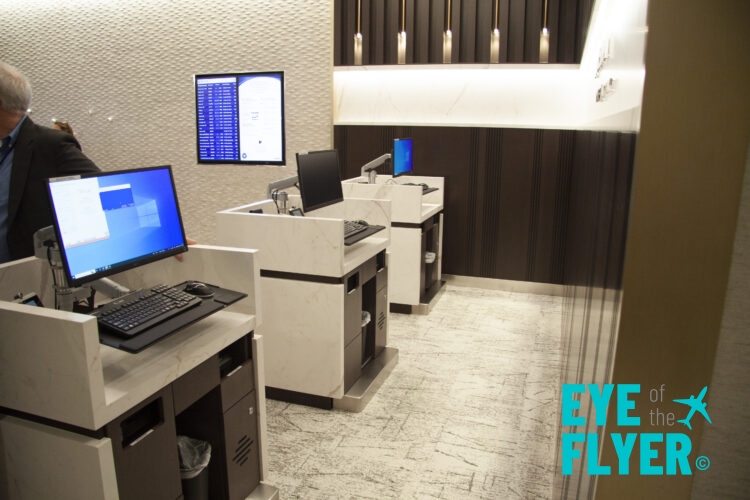 Delta One Lax Check In Lounge Agent Desks Behind Eye Of The Flyer