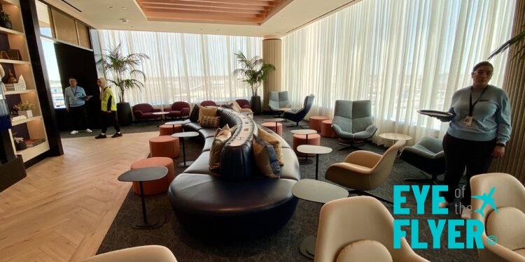 REVIEW: Chase Sapphire Lounge in Boston