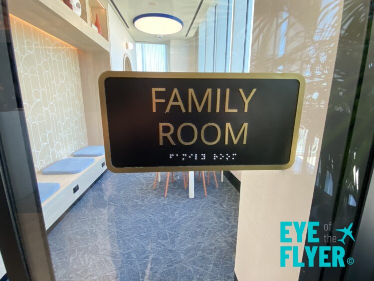 REVIEW: Chase Sapphire Lounge in Boston