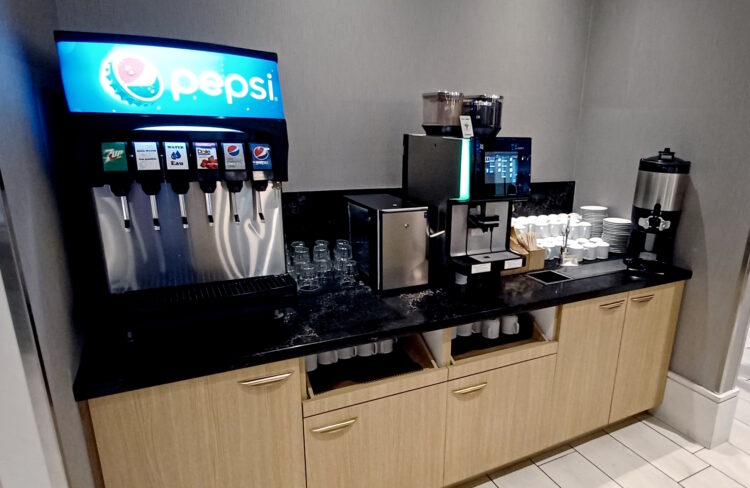 The Plaza Premium Lounge Vancouver (A Priority Pass Lounge)